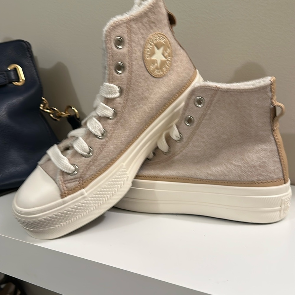 NEW Converse Egret/Epic Dune Hightop